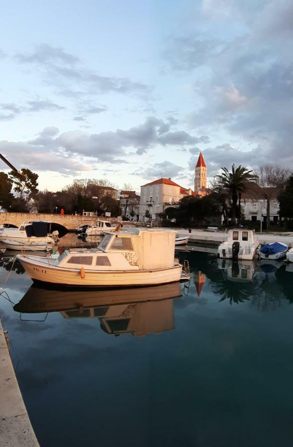 Apartment Villa Businci Trogir Exteriör bild