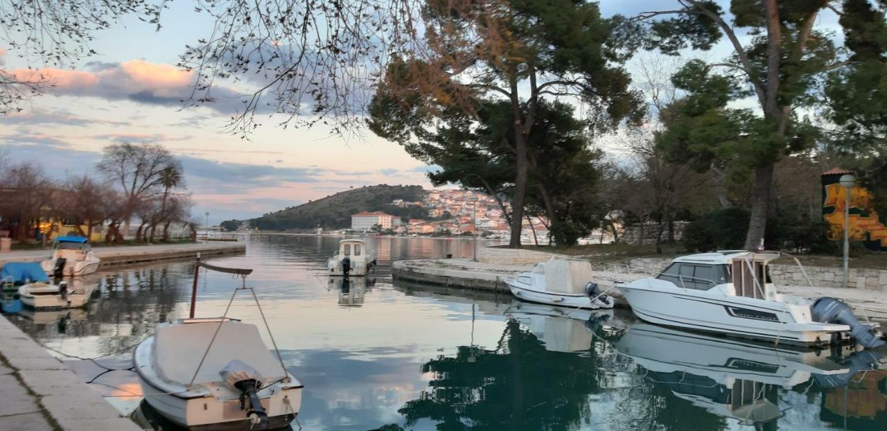 Apartment Villa Businci Trogir Exteriör bild