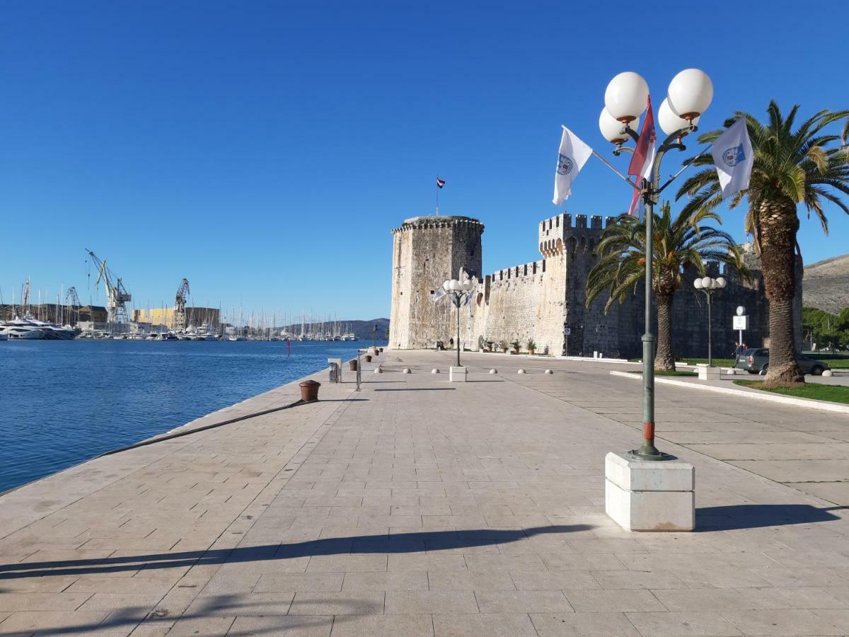 Apartment Villa Businci Trogir Exteriör bild
