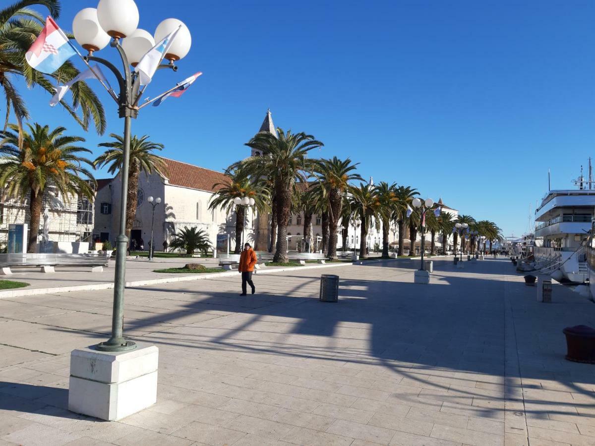 Apartment Villa Businci Trogir Exteriör bild