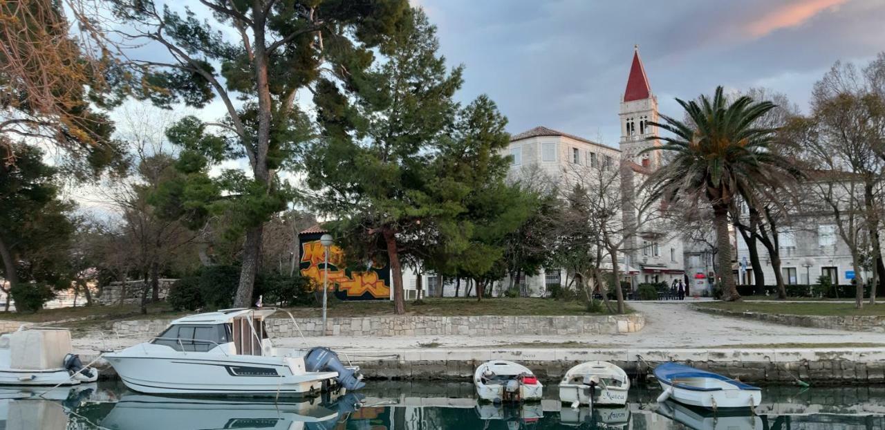 Apartment Villa Businci Trogir Exteriör bild